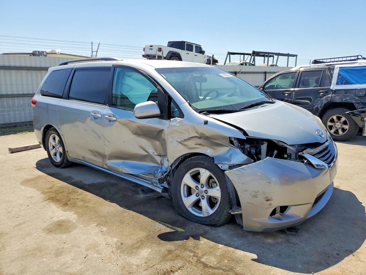 2014 TOYOTA SIENNA