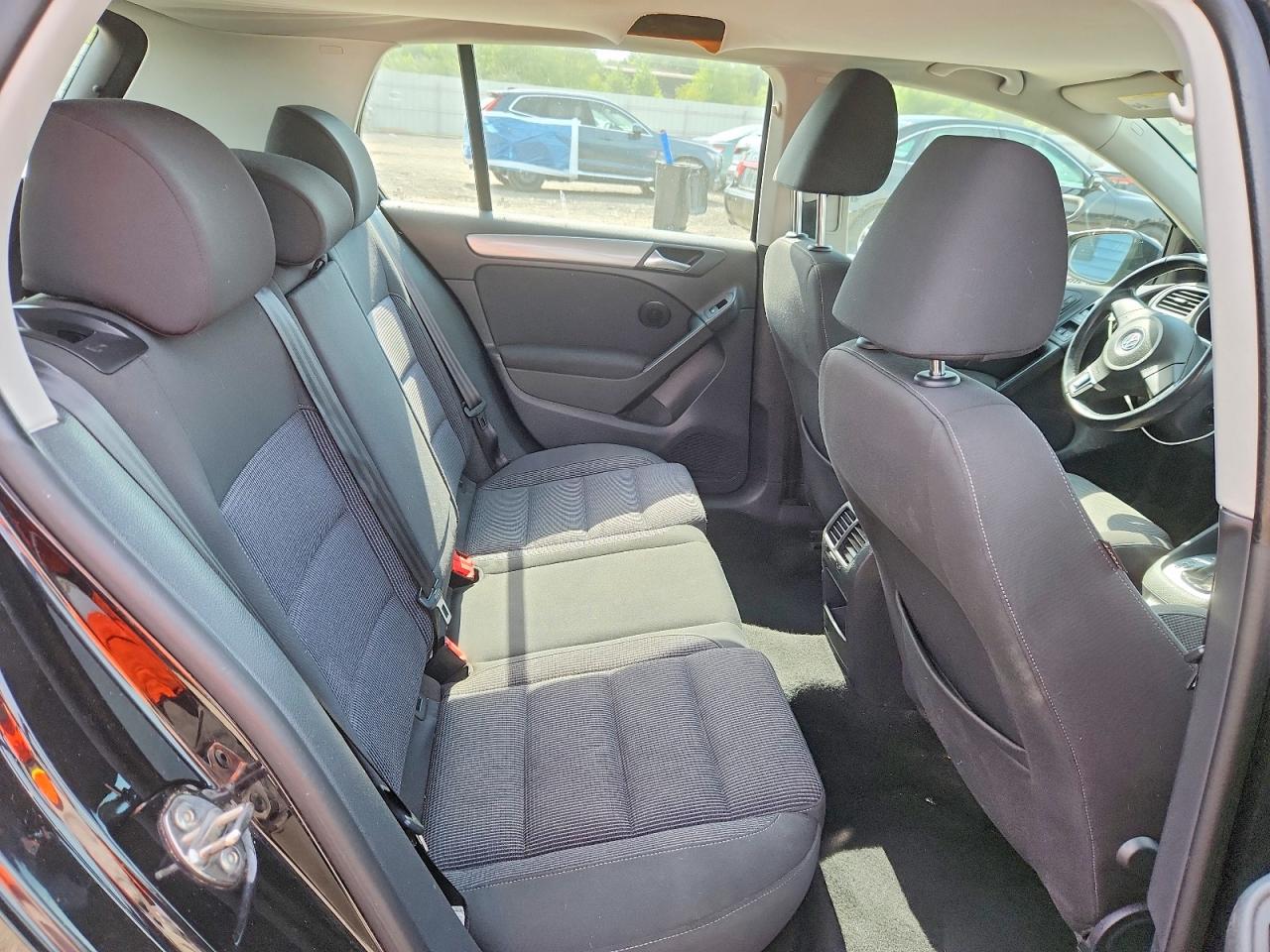 2013 VOLKSWAGEN GOLF