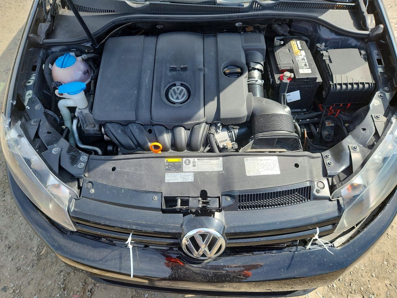 2013 VOLKSWAGEN GOLF