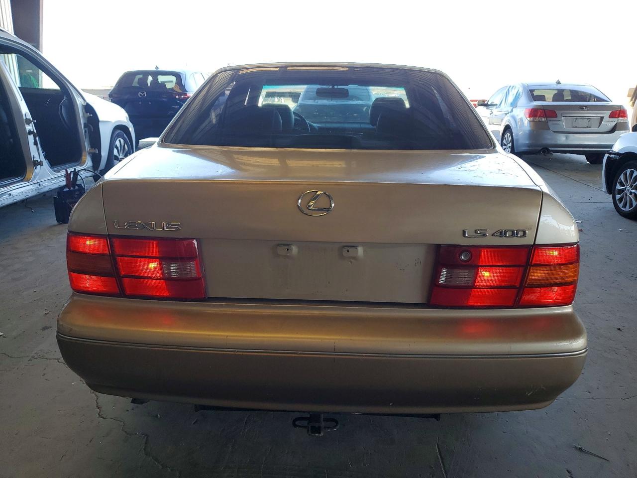 1996 LEXUS LS400
