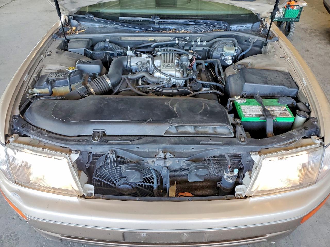 1996 LEXUS LS400