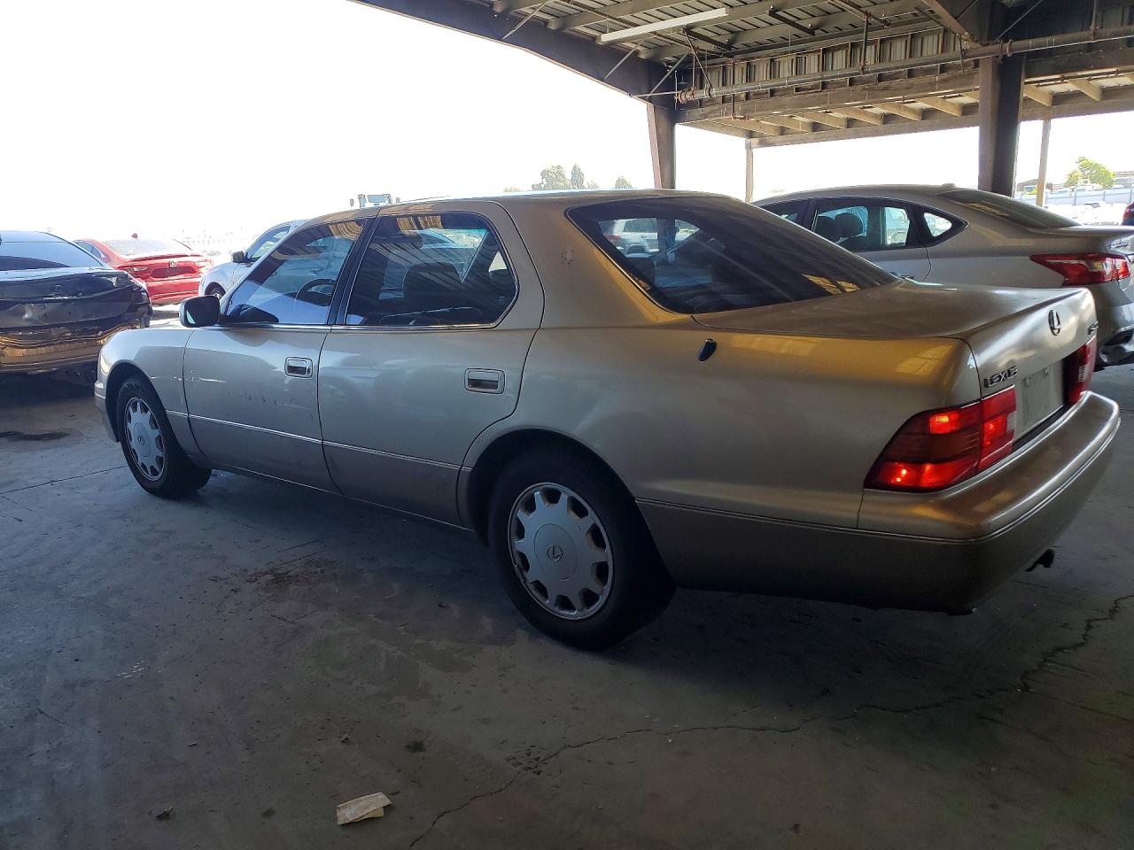 1996 LEXUS LS400