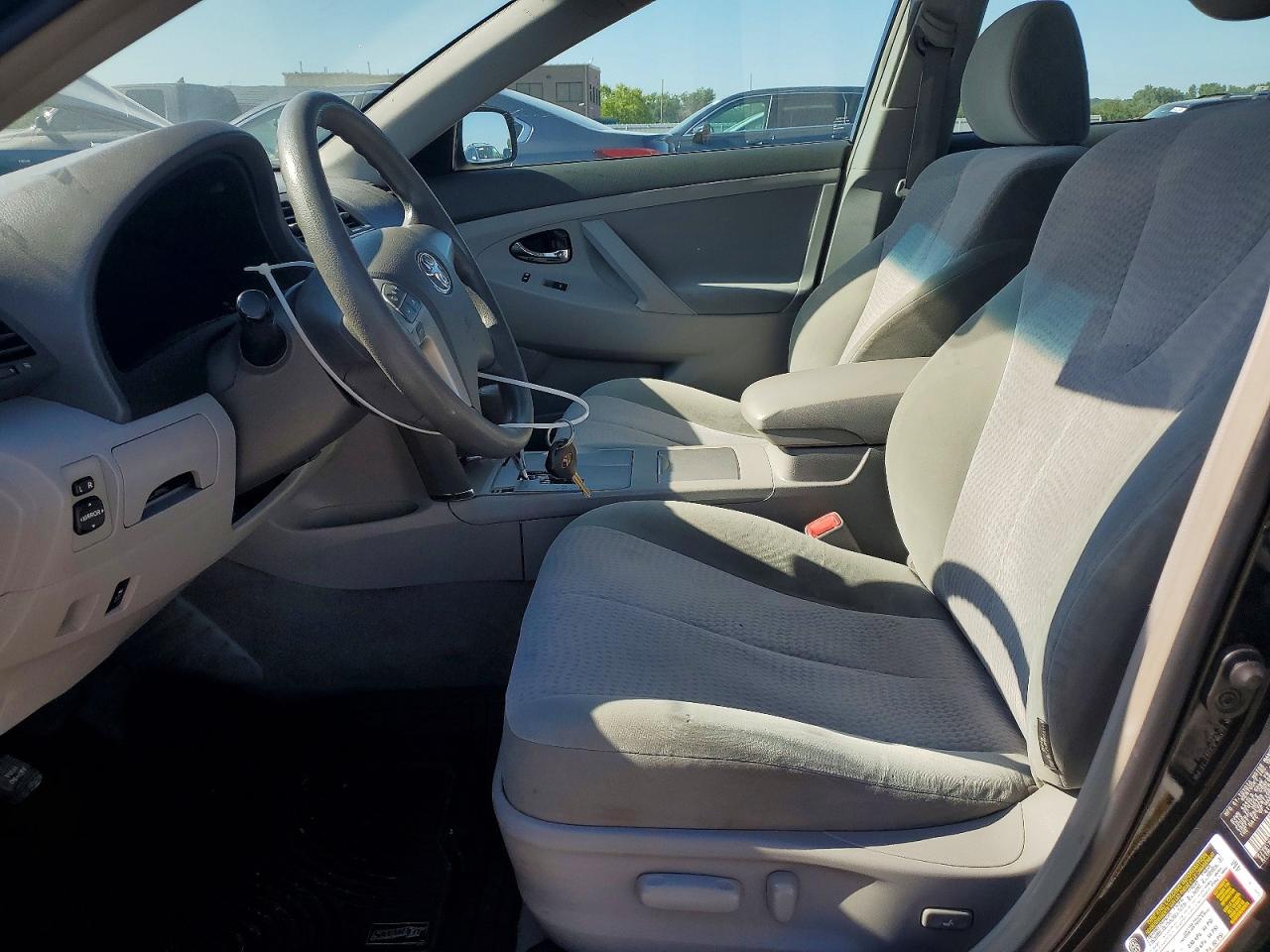 2010 TOYOTA CAMRY