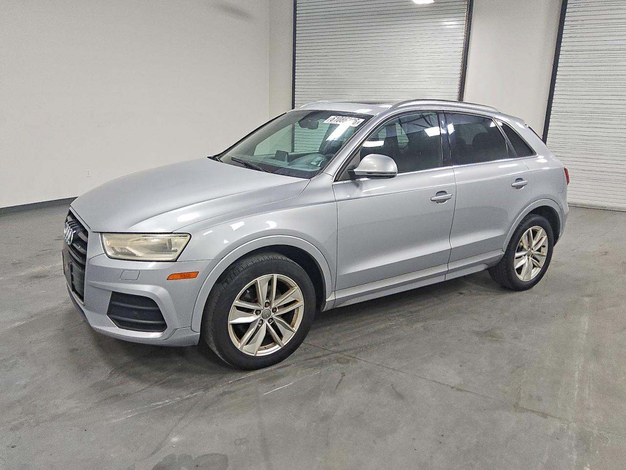 2016 AUDI Q3