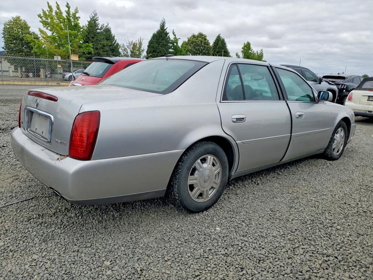 2005 CADILLAC DEVILLE