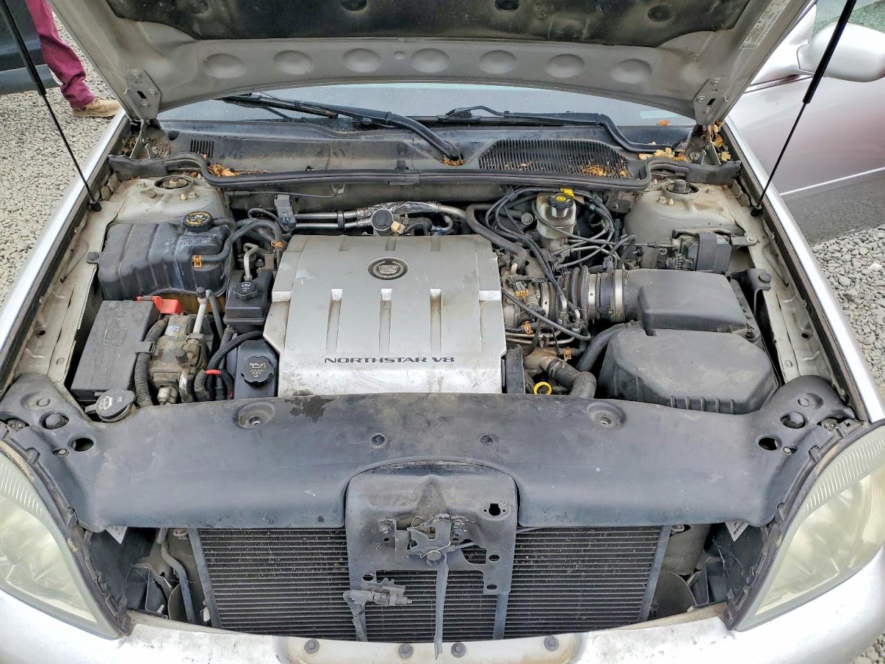 2005 CADILLAC DEVILLE
