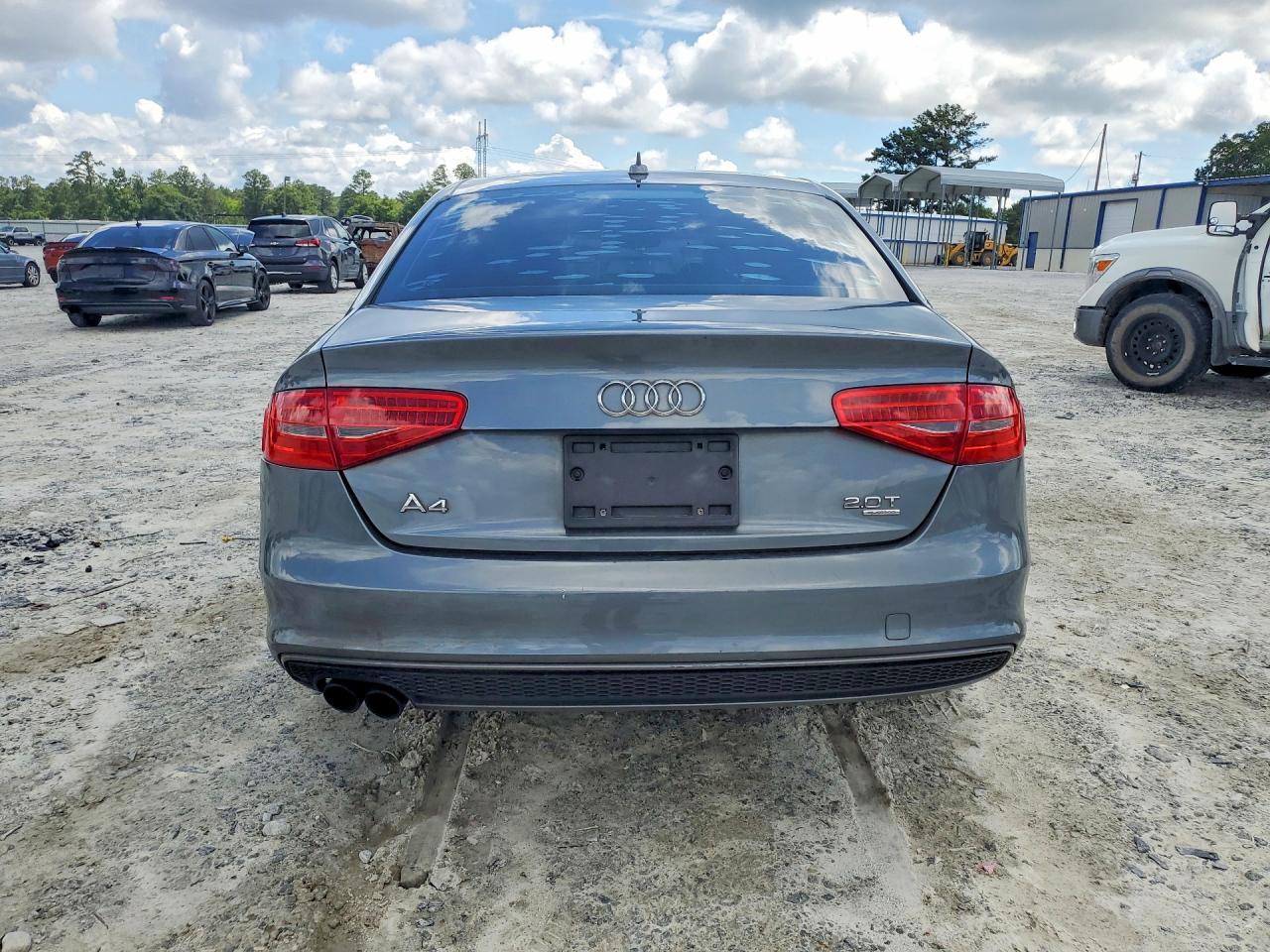2015 AUDI A4