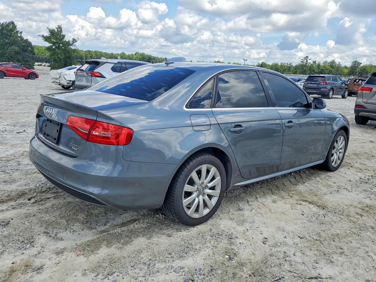 2015 AUDI A4