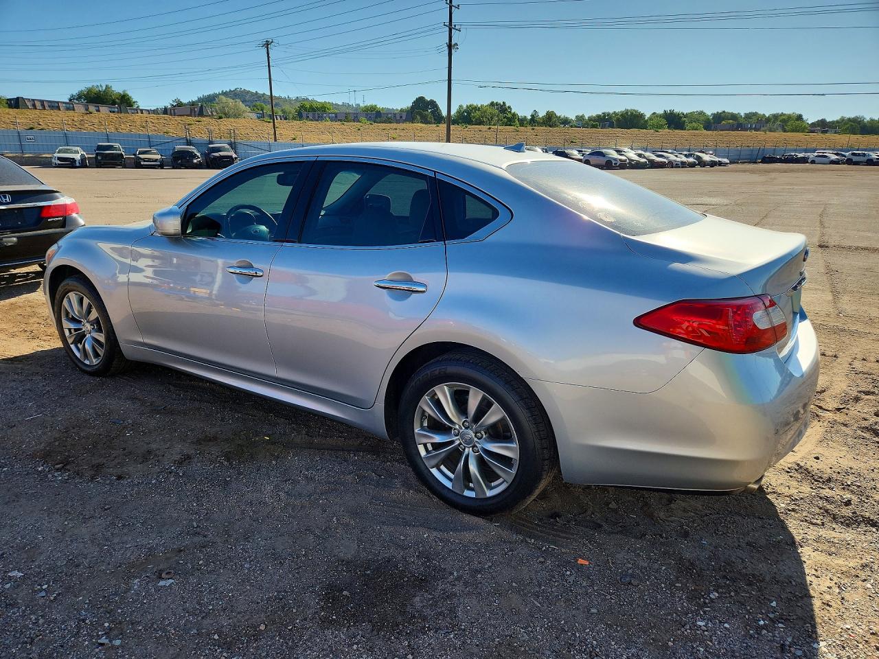 2013 INFINITI M37