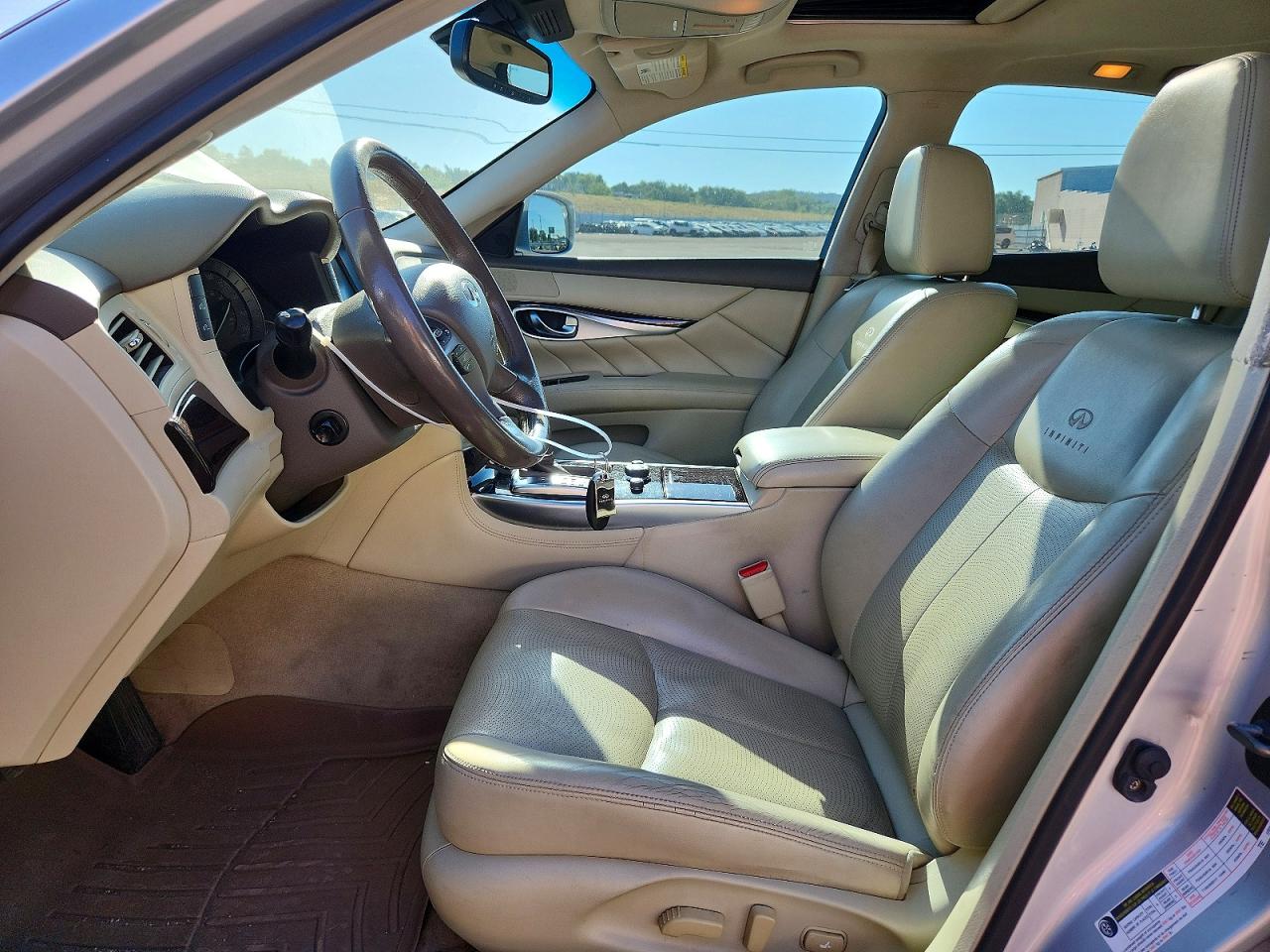2013 INFINITI M37