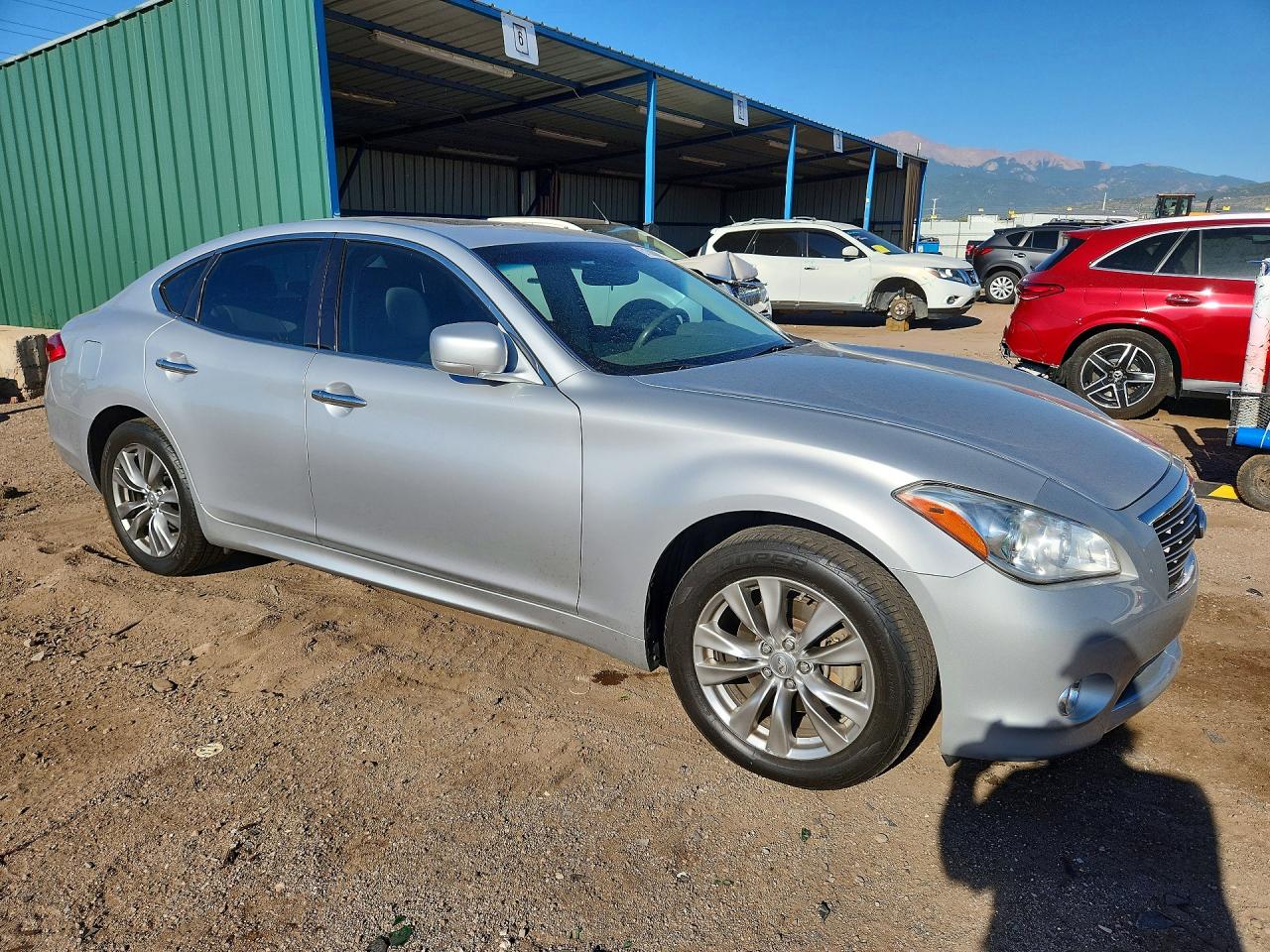 2013 INFINITI M37
