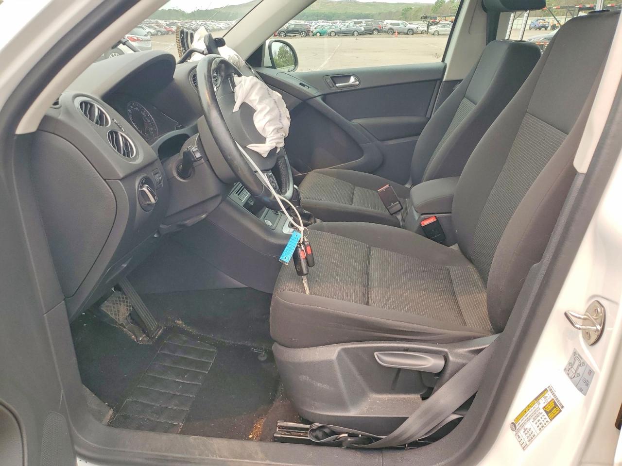 2017 VOLKSWAGEN TIGUAN