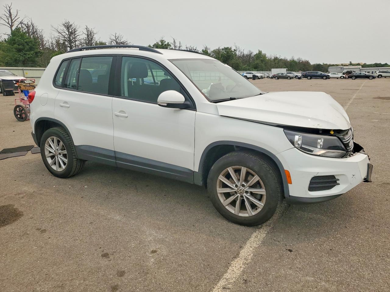 2017 VOLKSWAGEN TIGUAN