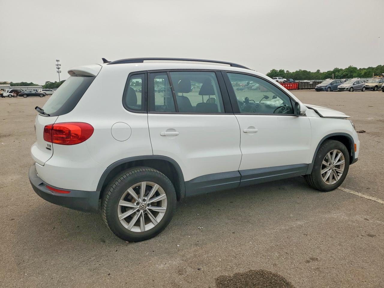 2017 VOLKSWAGEN TIGUAN