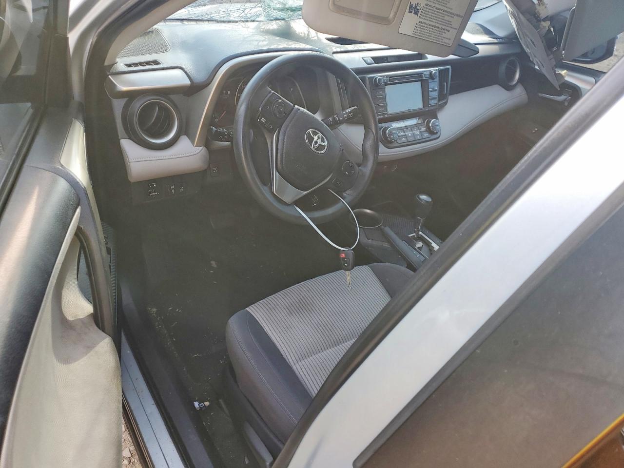 2015 TOYOTA RAV4