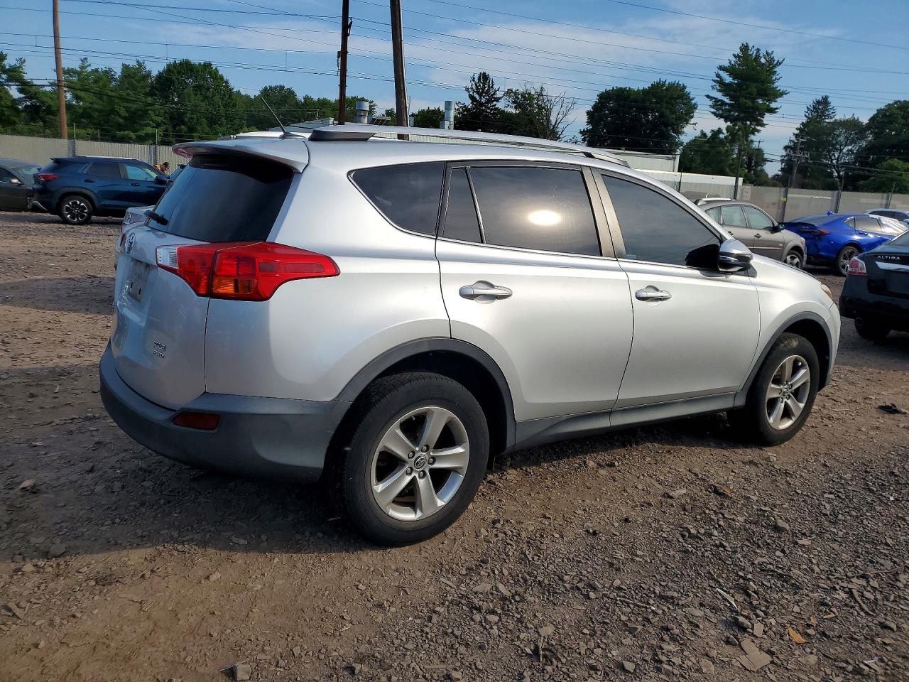2015 TOYOTA RAV4
