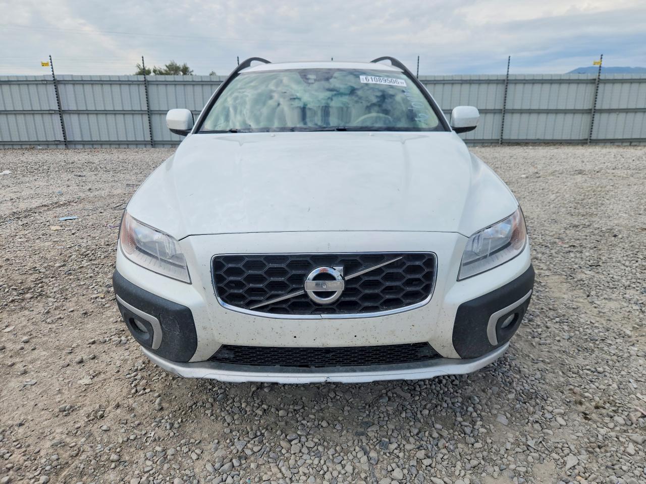 2015 VOLVO XC70