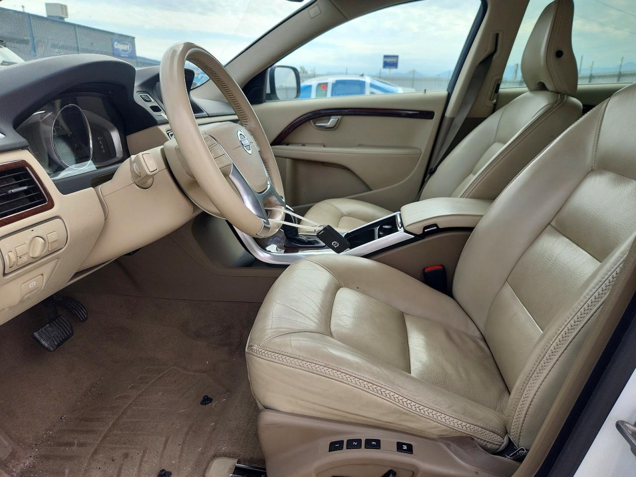 2015 VOLVO XC70