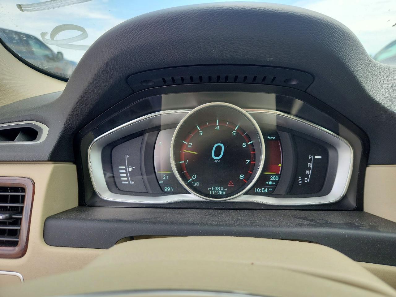 2015 VOLVO XC70