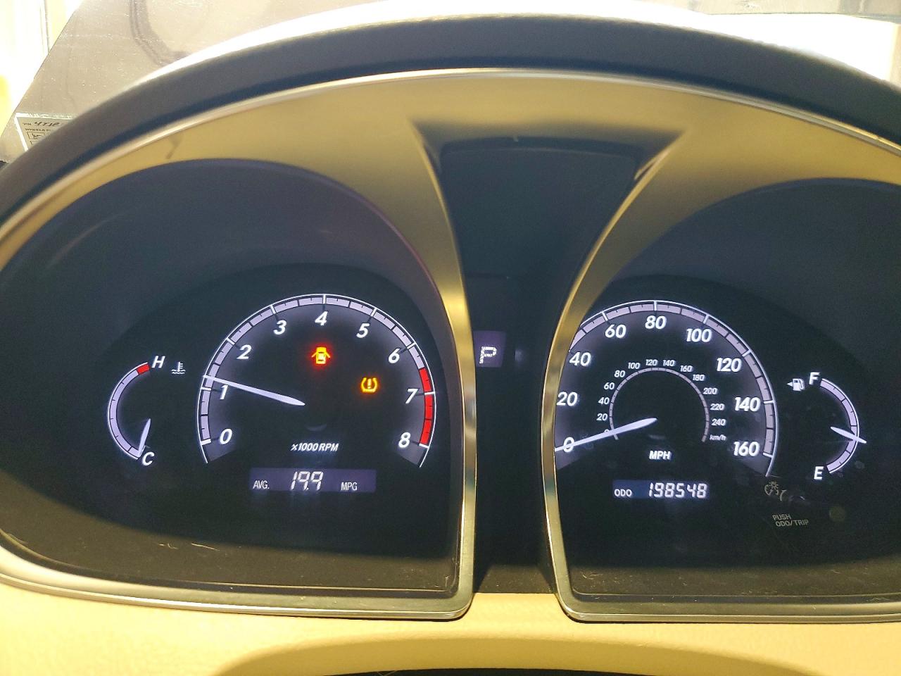 2012 TOYOTA AVALON