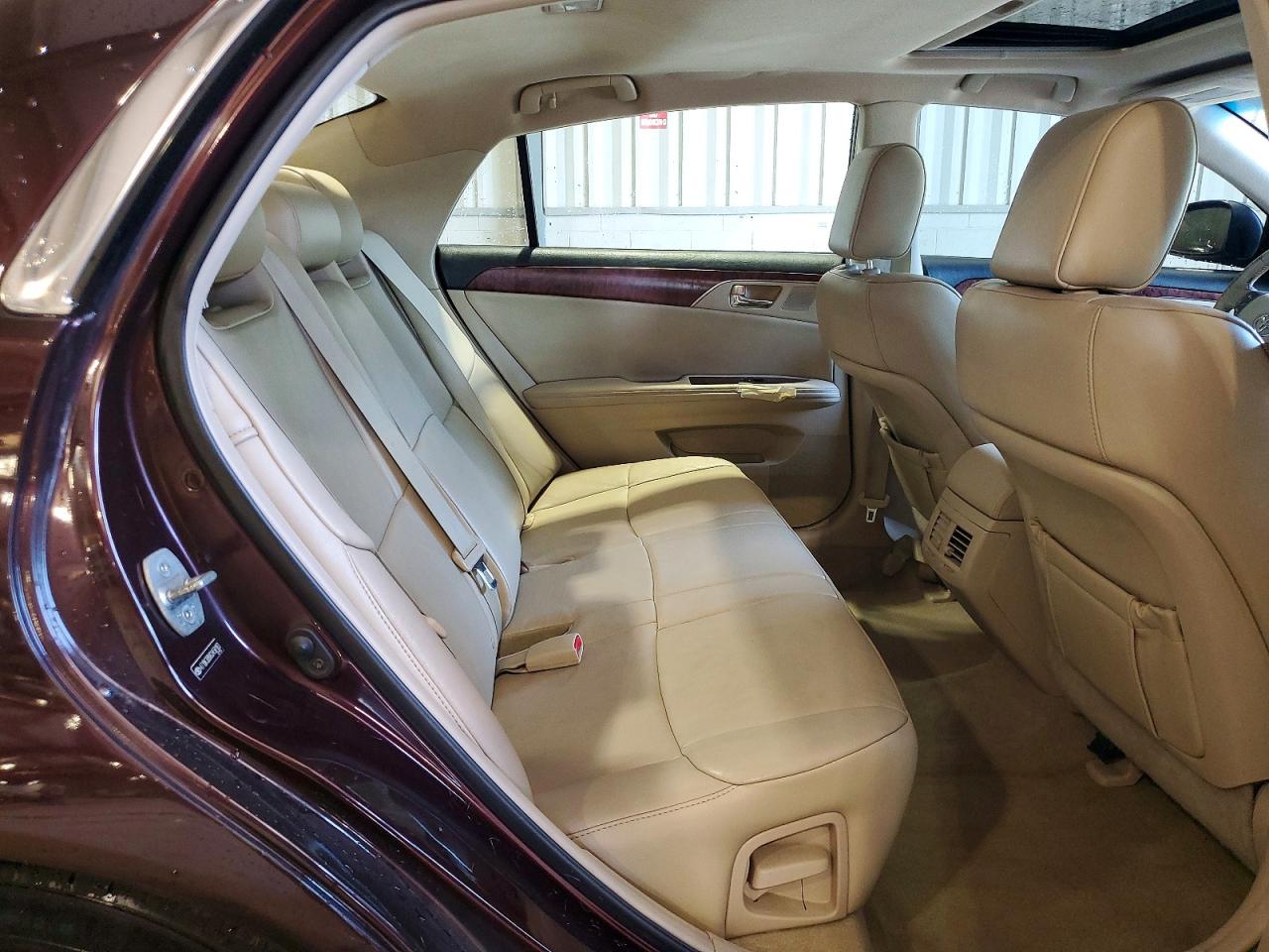 2012 TOYOTA AVALON