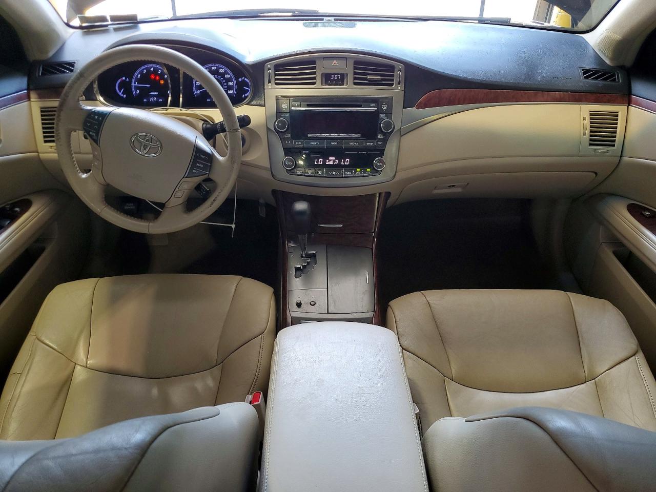 2012 TOYOTA AVALON