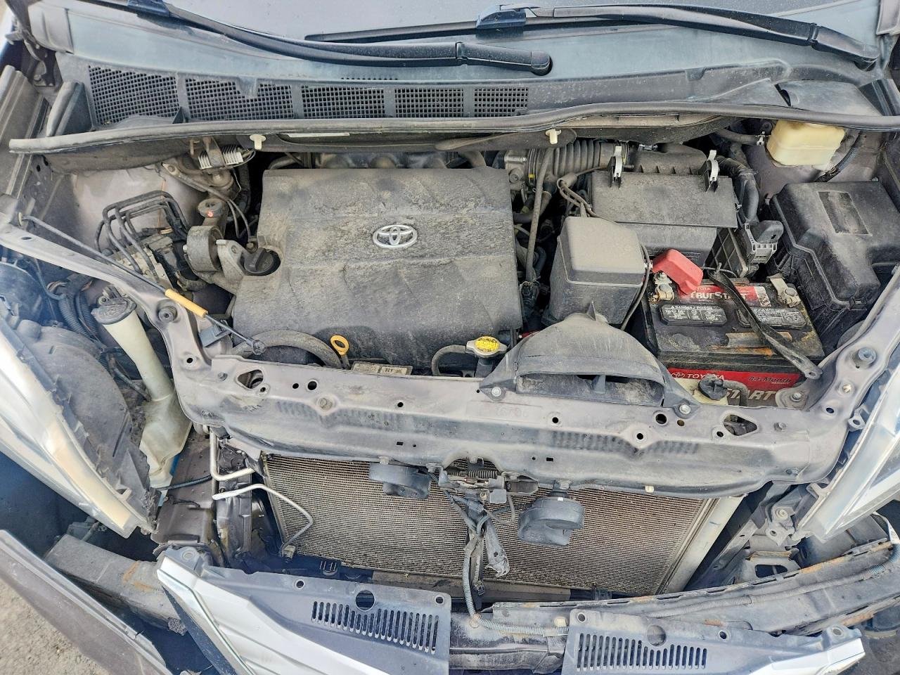 2015 TOYOTA SIENNA