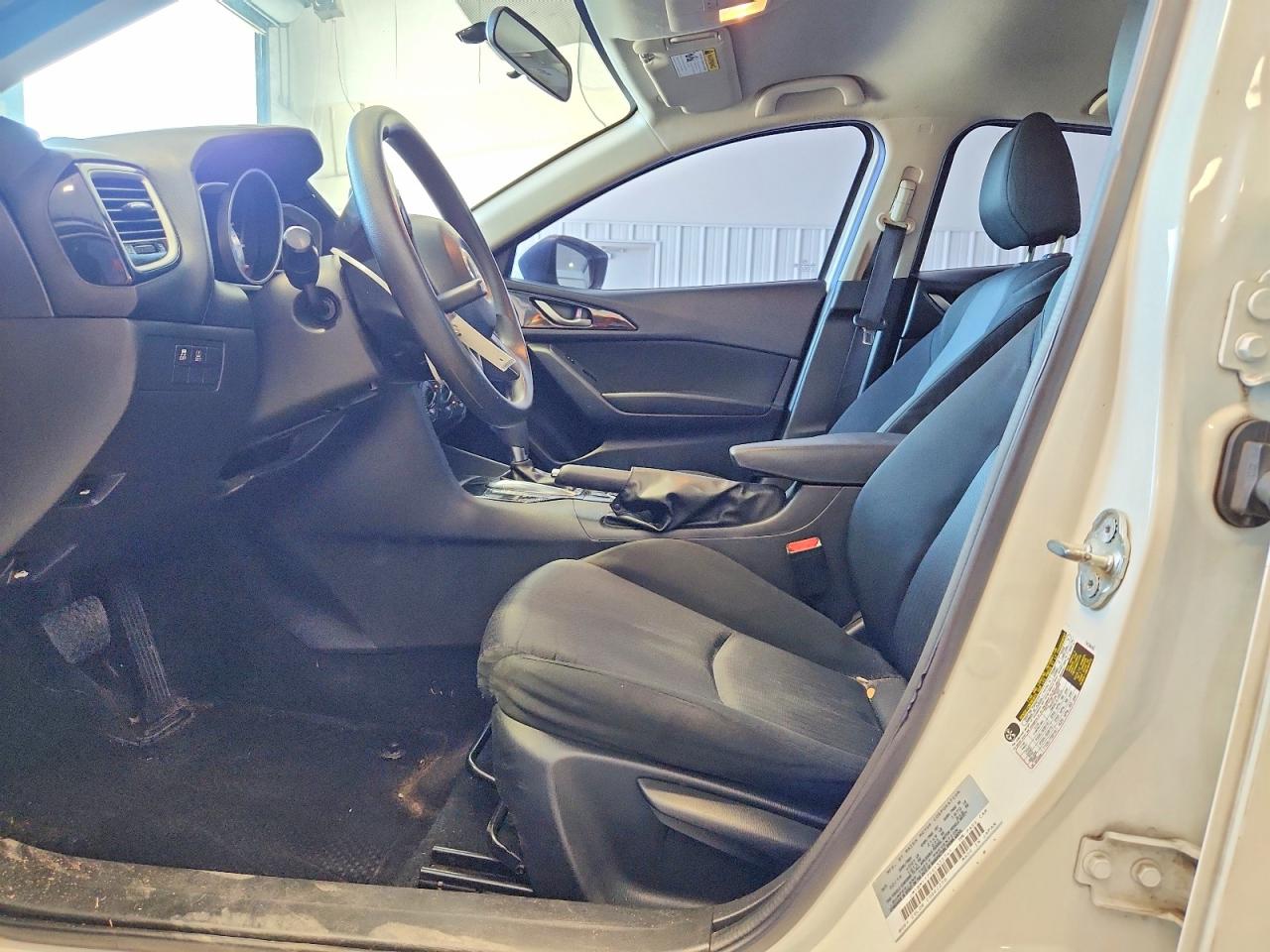 2016 MAZDA 3