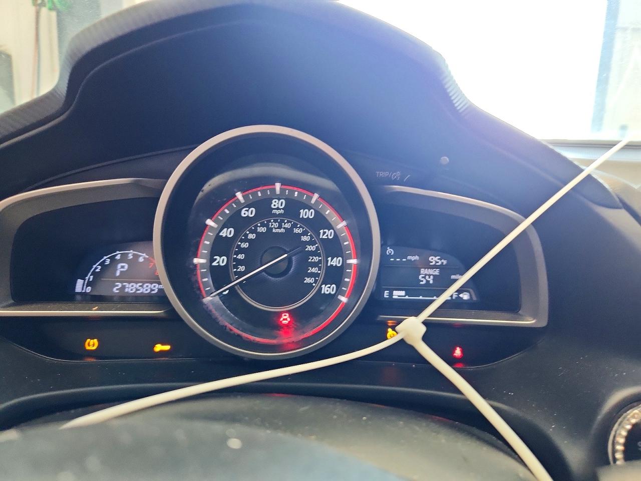 2016 MAZDA 3