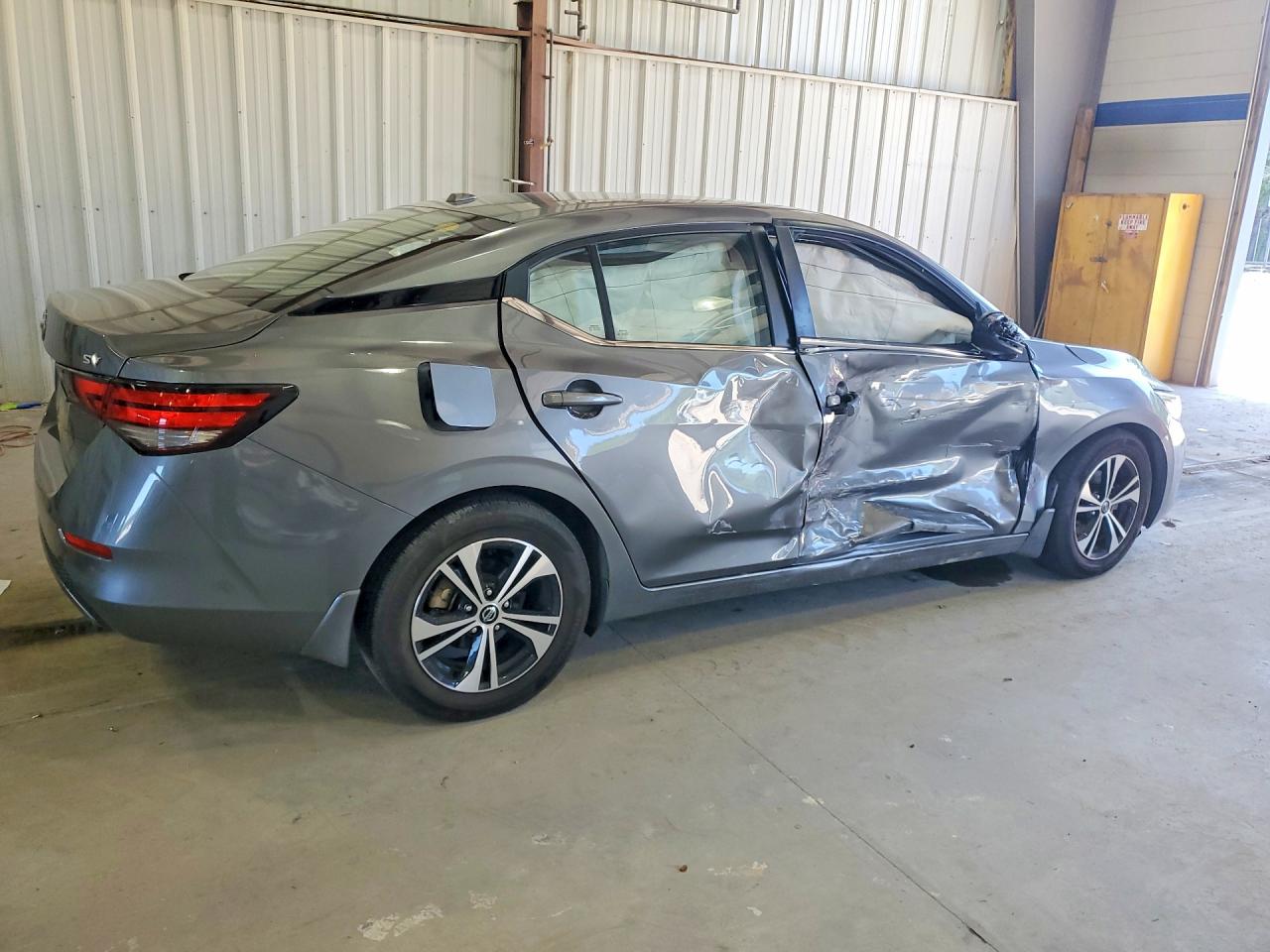 2022 NISSAN SENTRA
