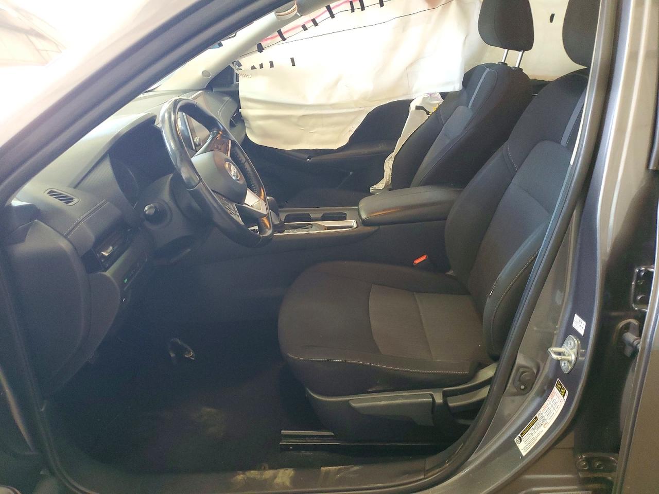 2022 NISSAN SENTRA