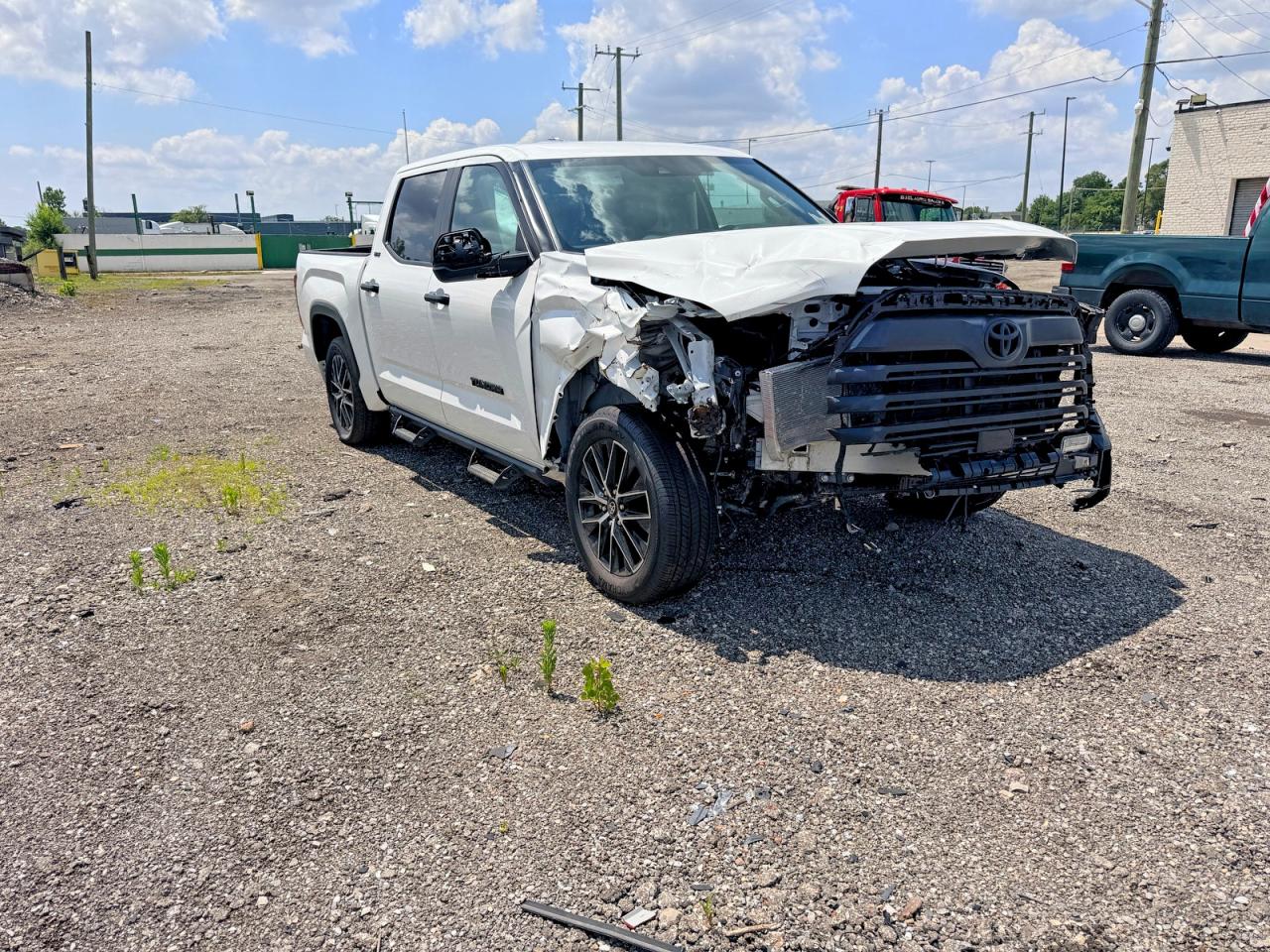 2025 TOYOTA TUNDRA