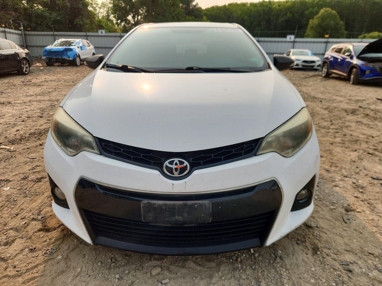 2015 TOYOTA COROLLA