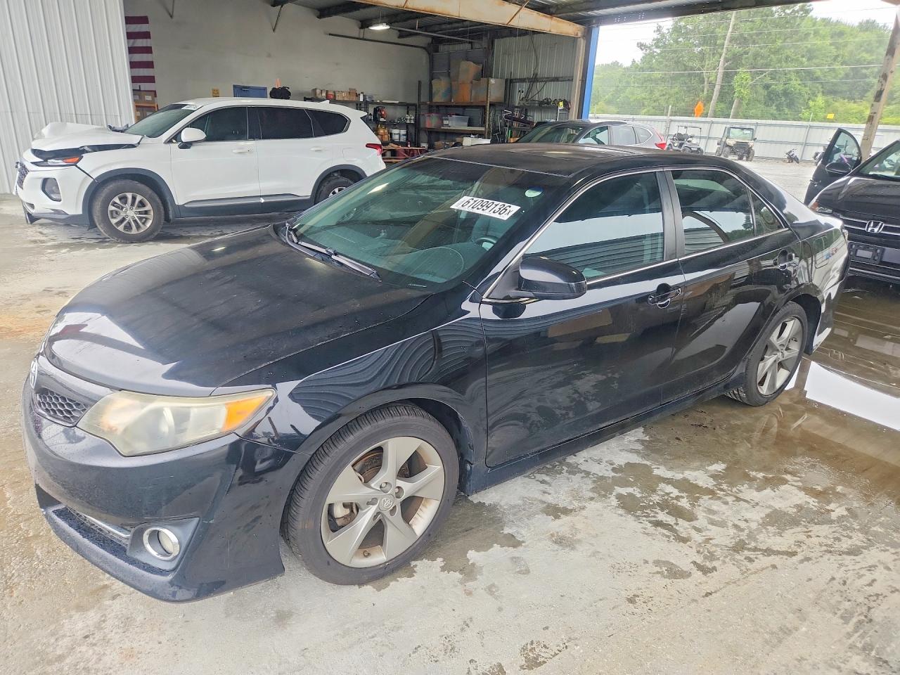 2014 TOYOTA CAMRY
