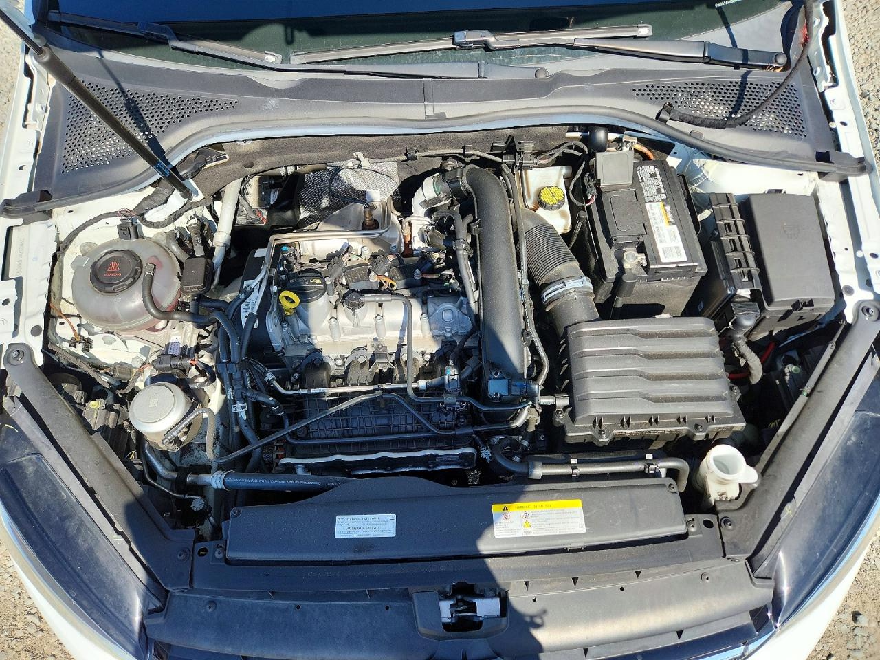 2021 VOLKSWAGEN GOLF