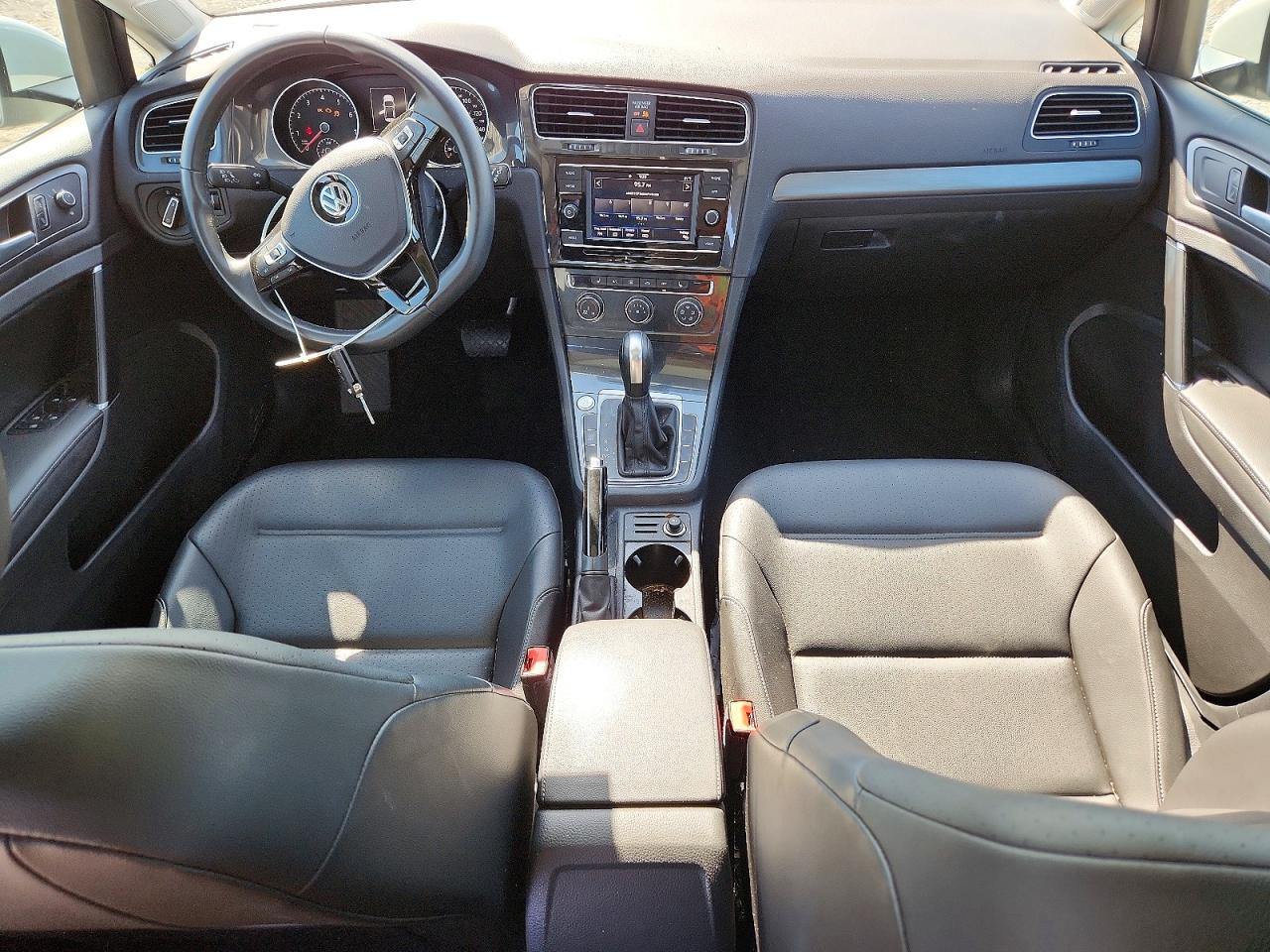 2021 VOLKSWAGEN GOLF