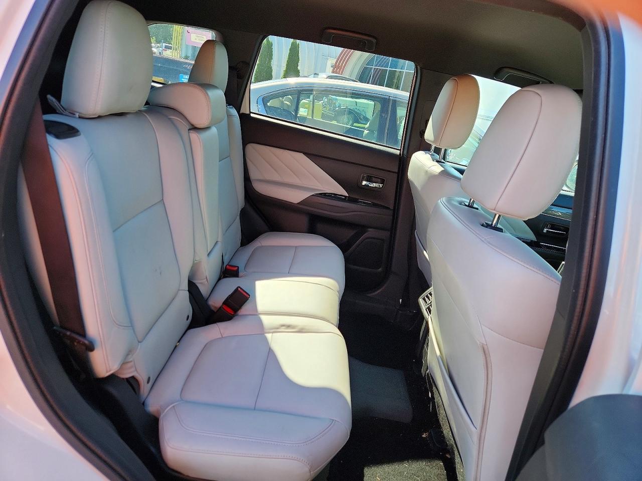 2019 MITSUBISHI OUTLANDER