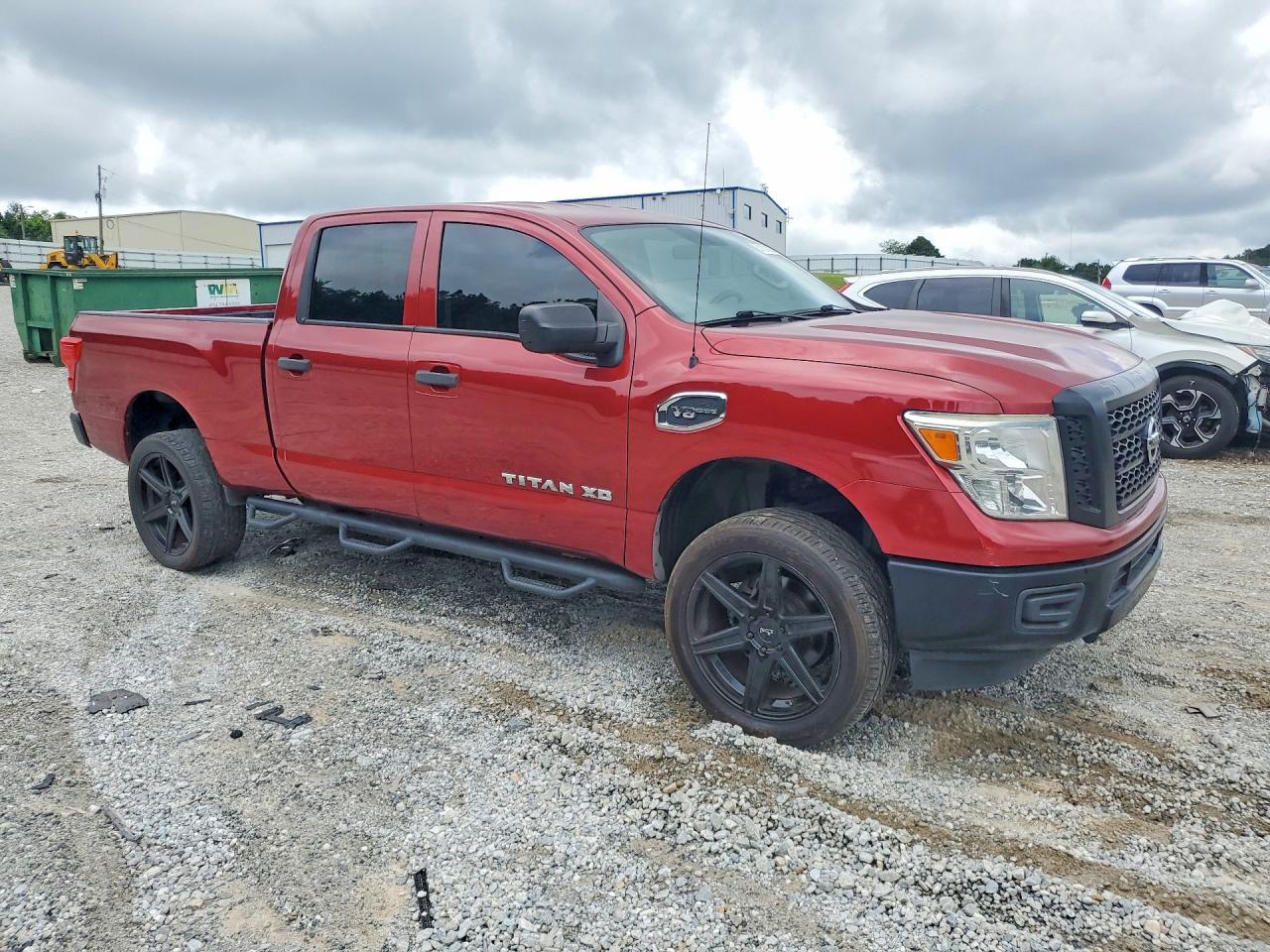 2017 NISSAN TITAN