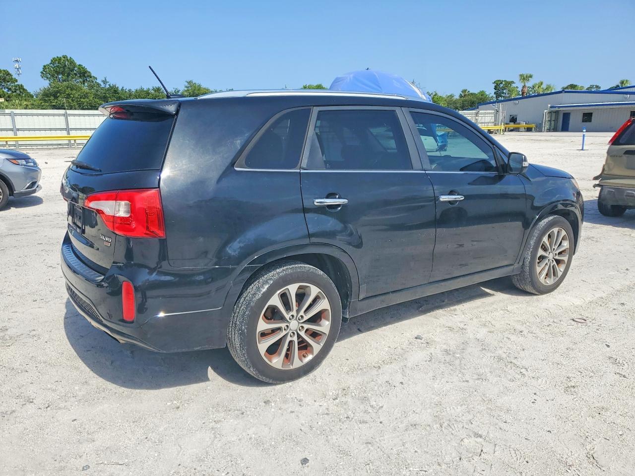 2014 KIA SORENTO