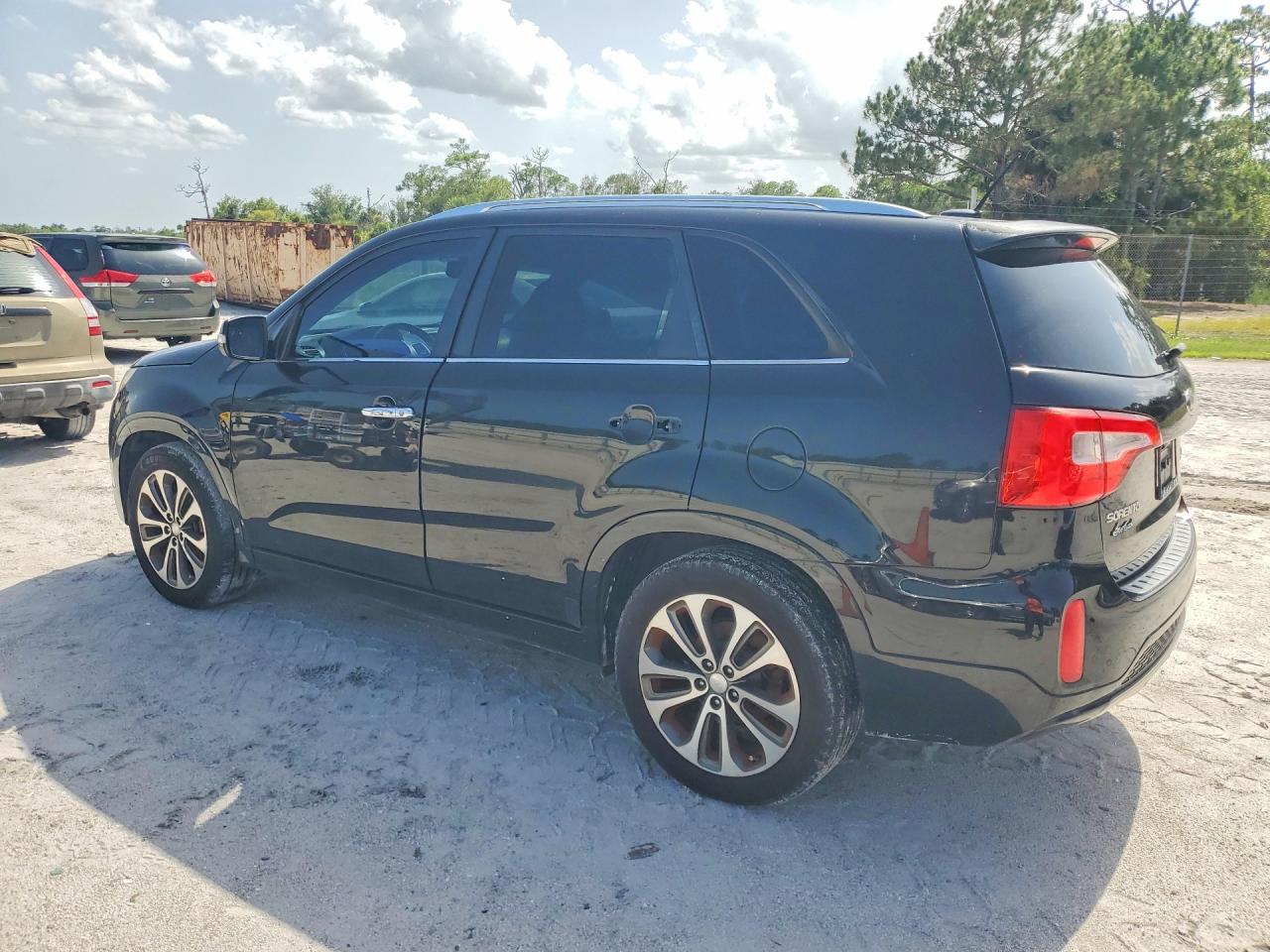 2014 KIA SORENTO