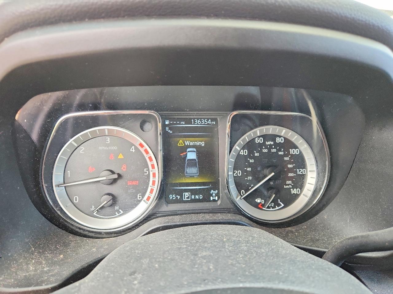 2016 NISSAN TITAN