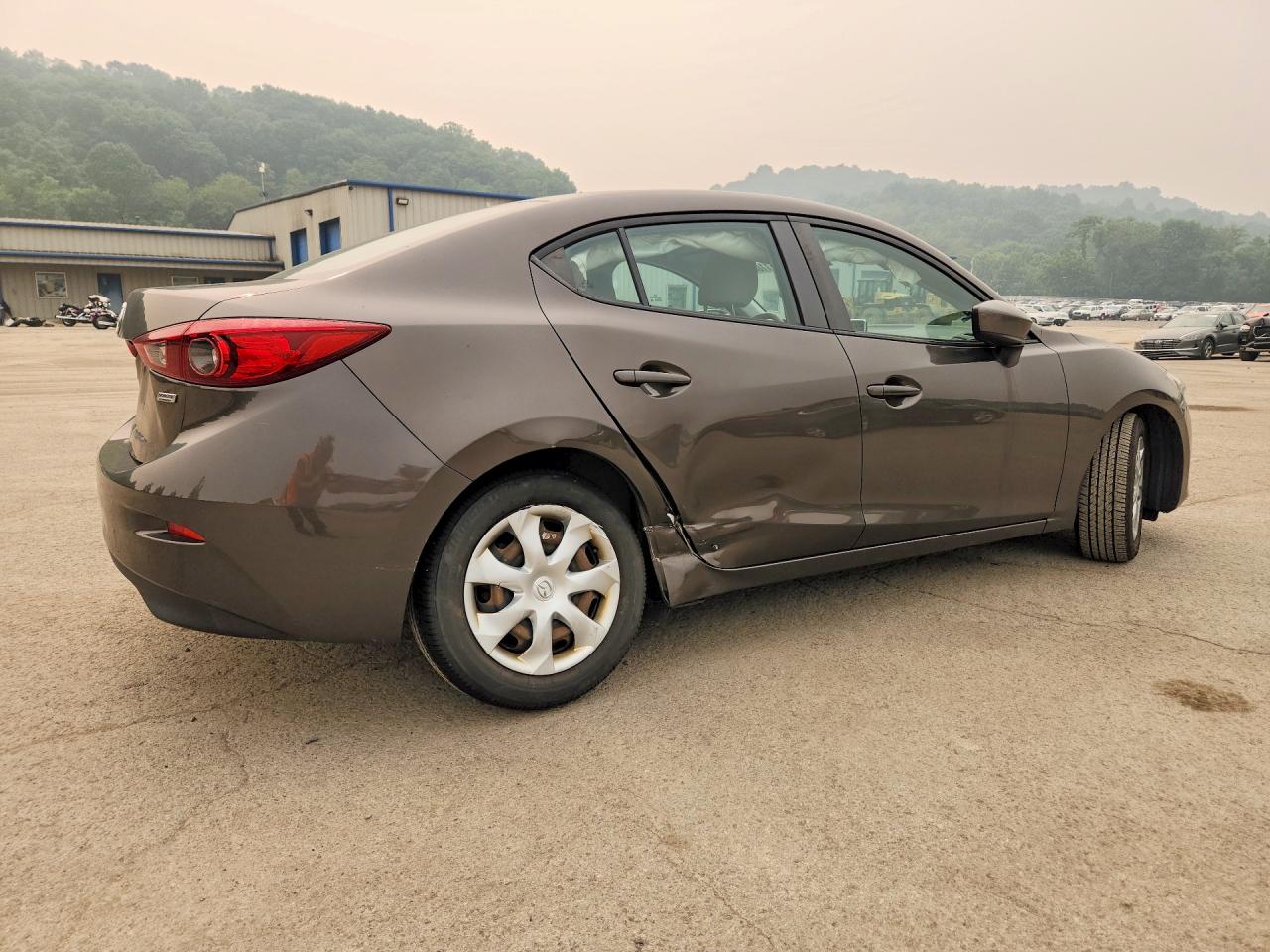 2016 MAZDA 3