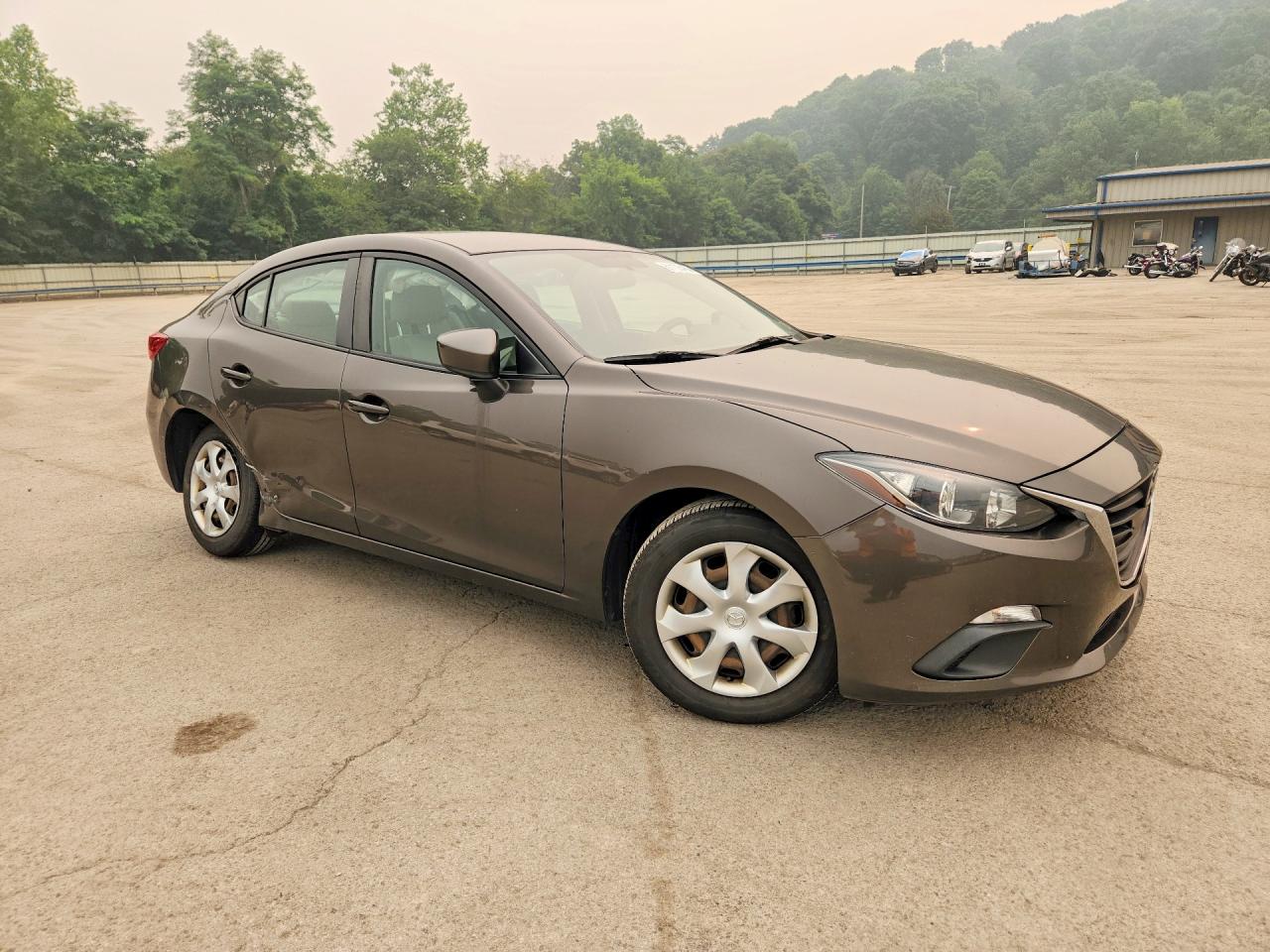 2016 MAZDA 3