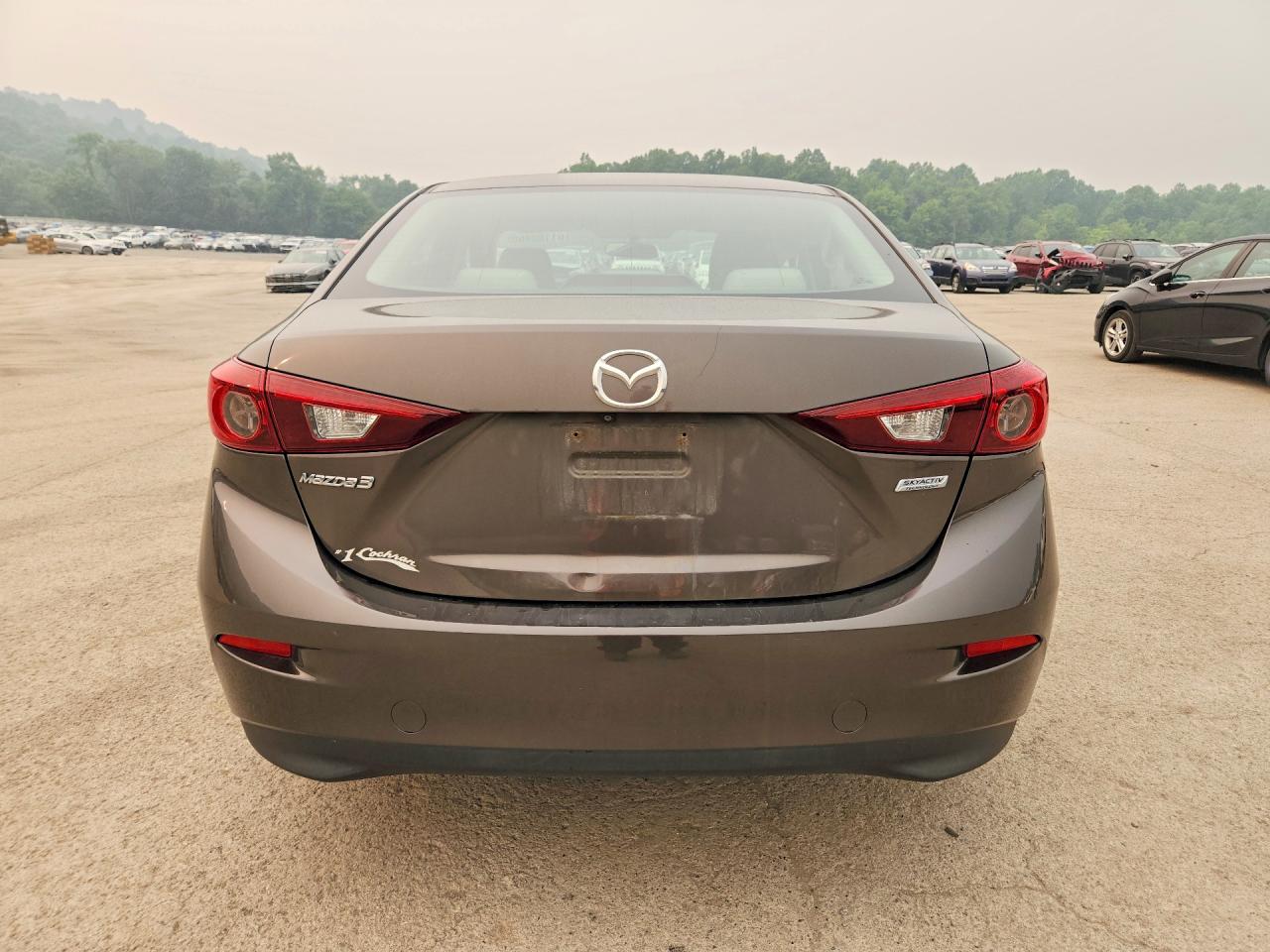 2016 MAZDA 3