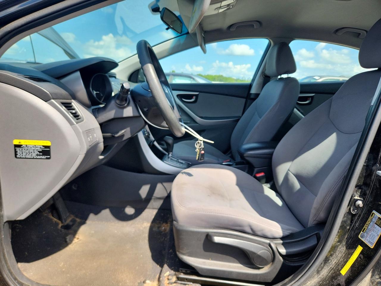 2013 HYUNDAI ELANTRA