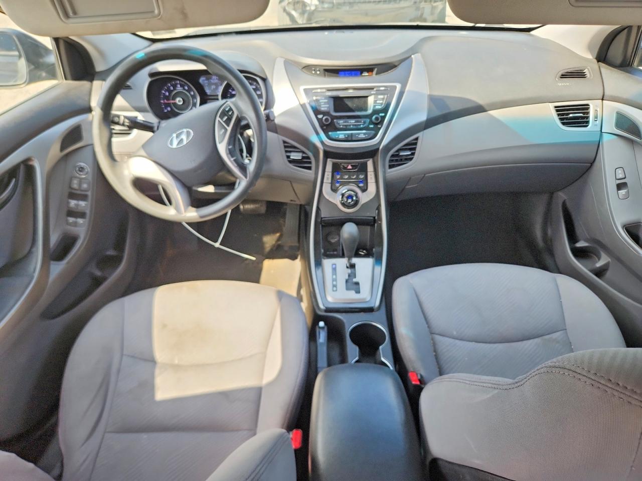 2013 HYUNDAI ELANTRA