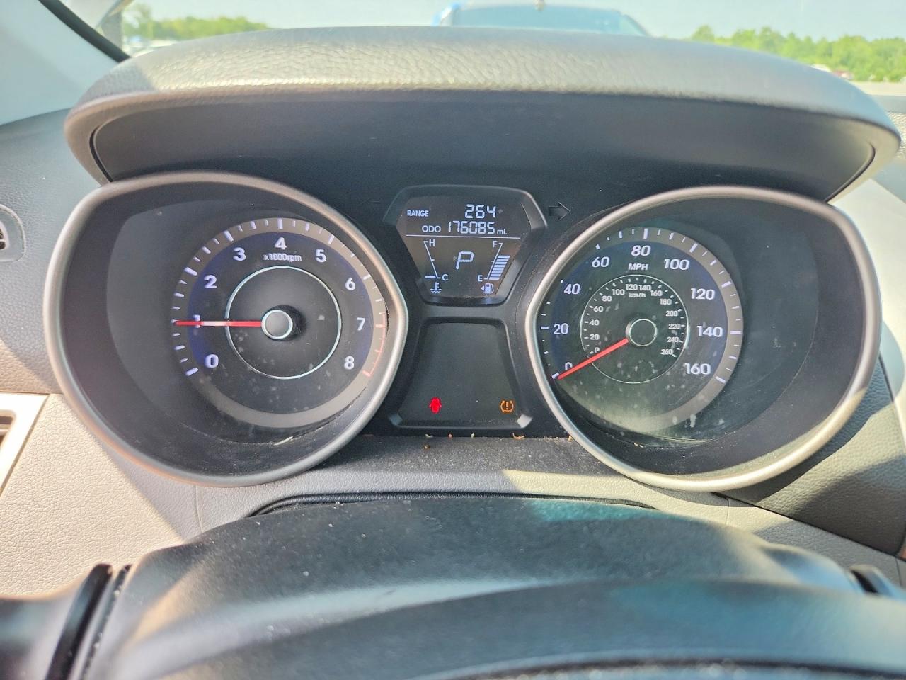 2013 HYUNDAI ELANTRA