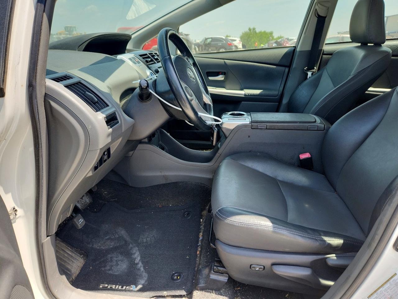 2014 TOYOTA PRIUS