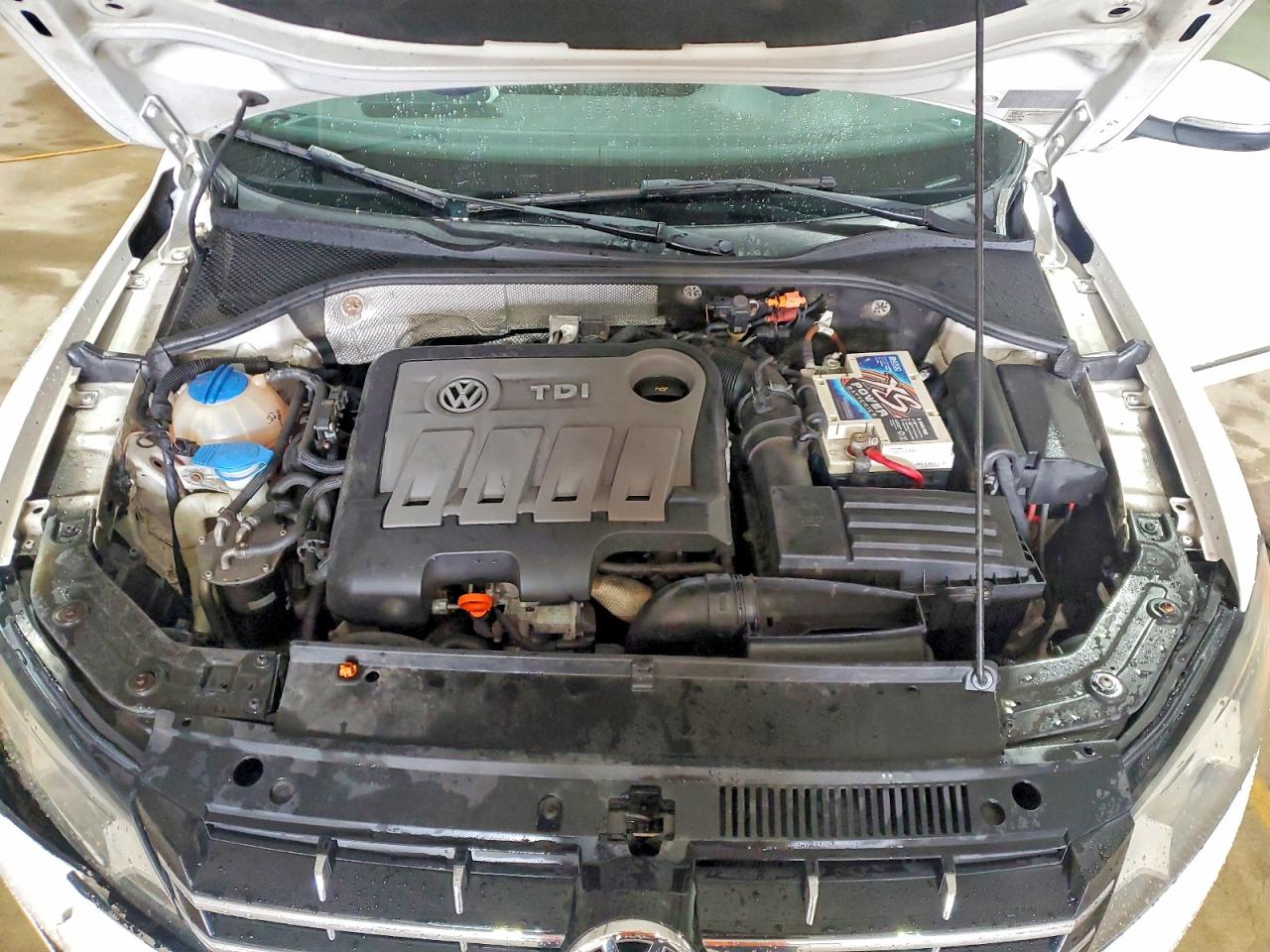 2013 VOLKSWAGEN PASSAT