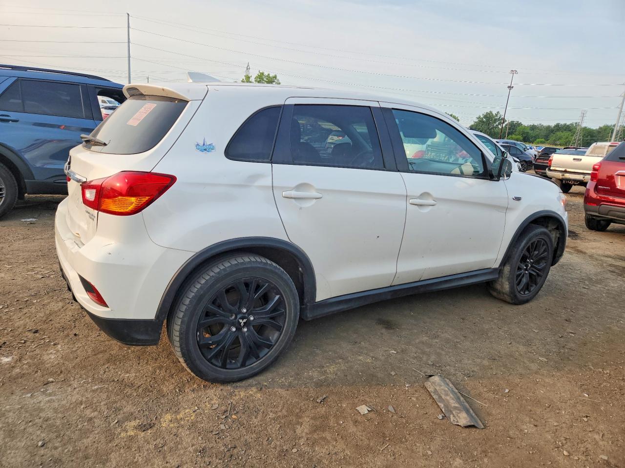 2019 MITSUBISHI OUTLANDER